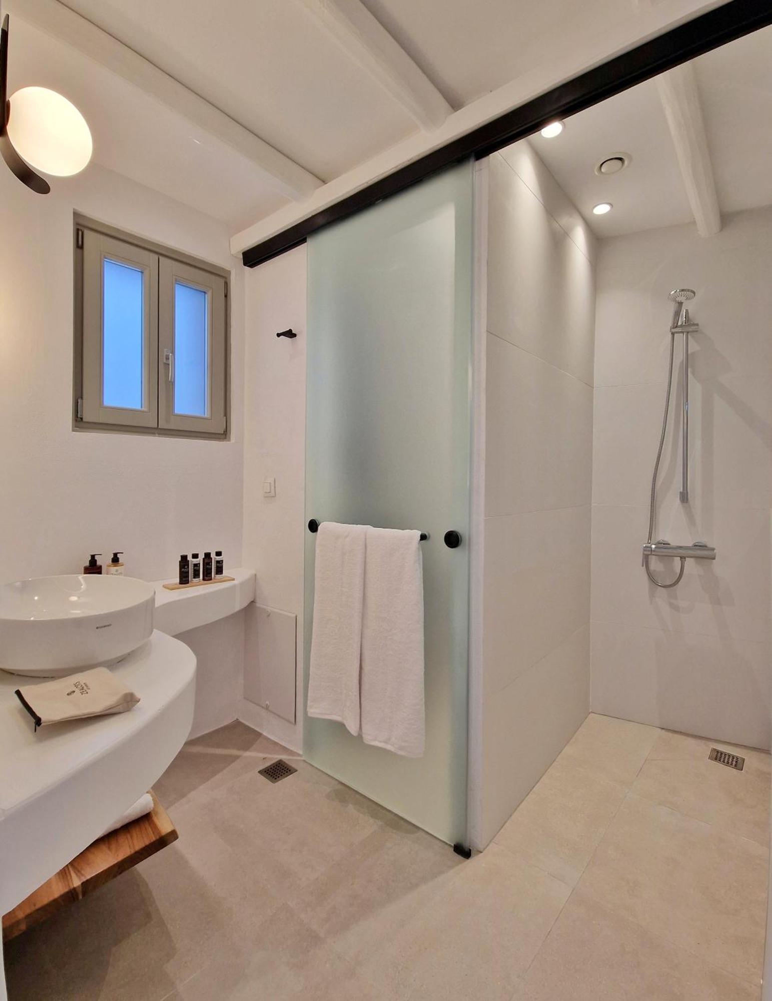 Agada Folegandros Suites & Villas Áno Meriá Kültér fotó